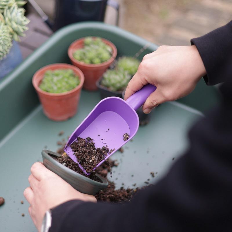 Plastic Garden Scoop Multi-fun - Soil Scoop Tool のレビューと価格